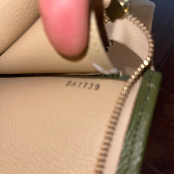 Louis Vuitton Toiletry 26 - Picture 8 of 8